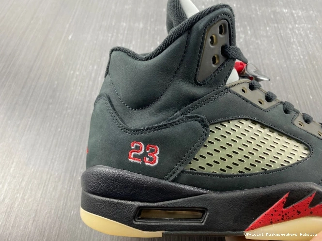 Official Maikesneakers DR0092-001 Gore-Tex Off Noir Air Jordan 5 0724